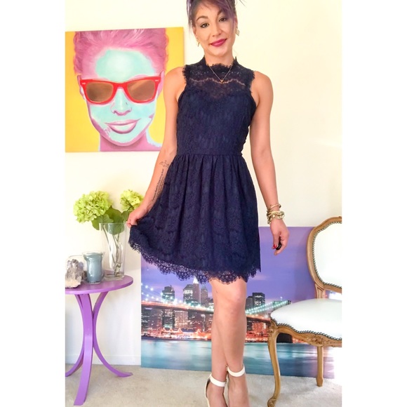 Mock Neck Lace Dress - Picture 2 of 7